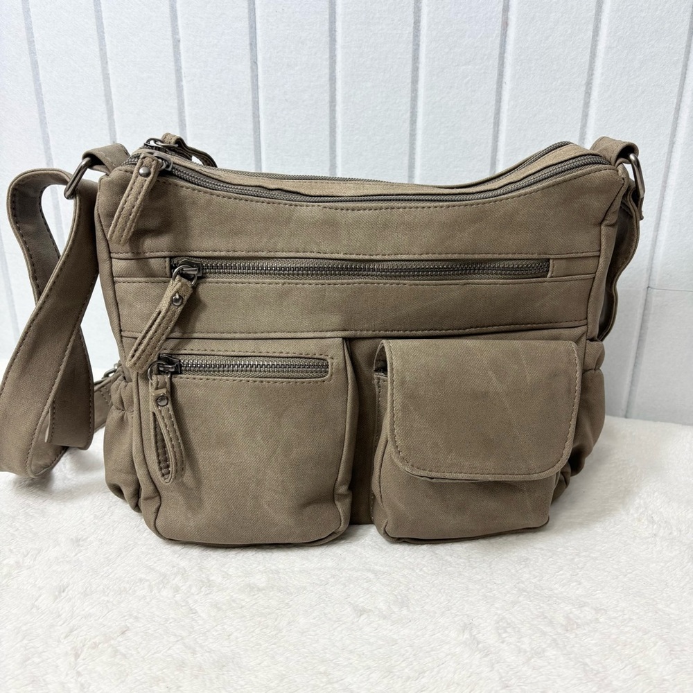 Bueno Medium Double Zipper Crossbody‎ Bag Light Brown